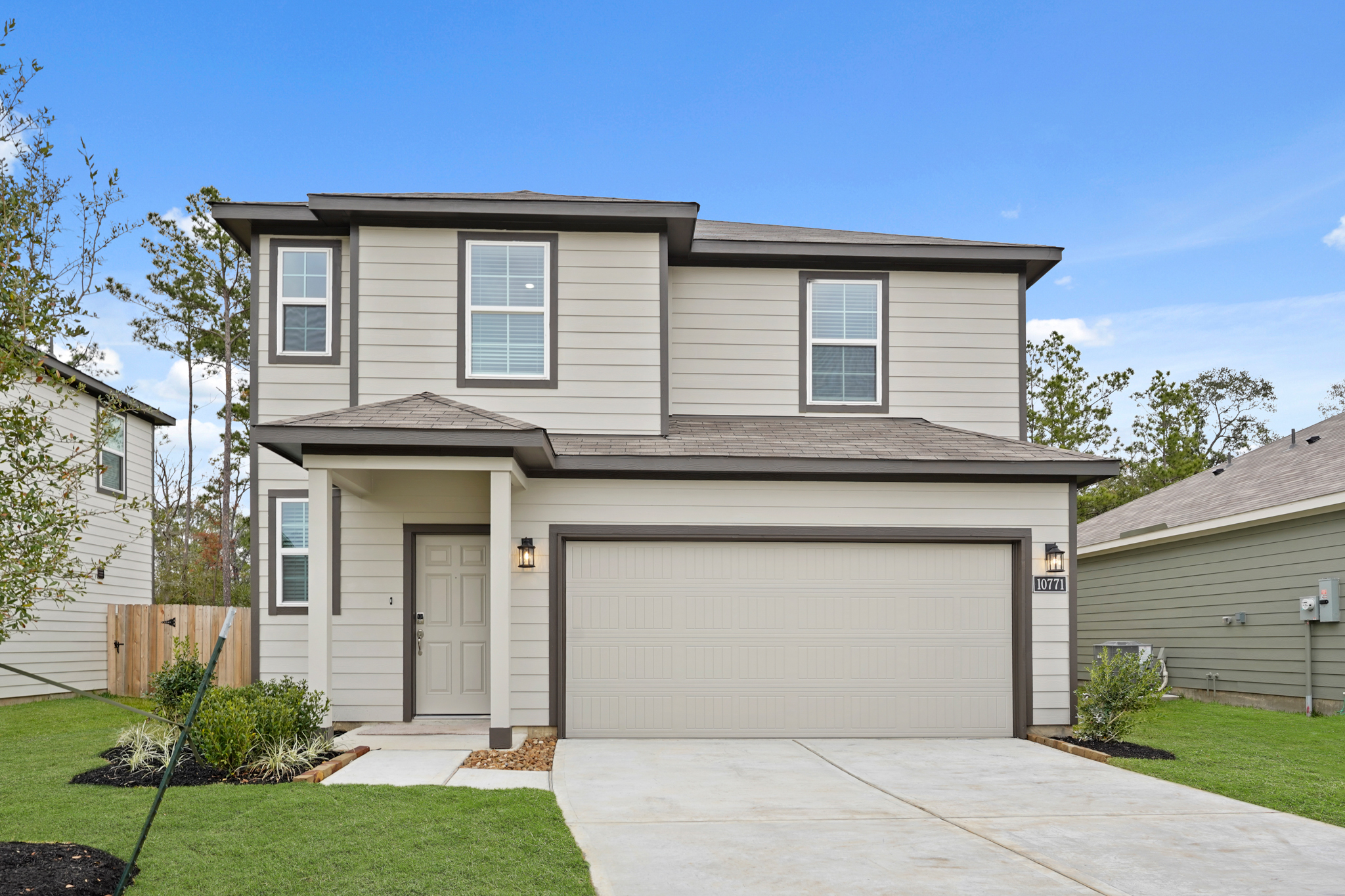 010315 10771 Red Flagstone Drive